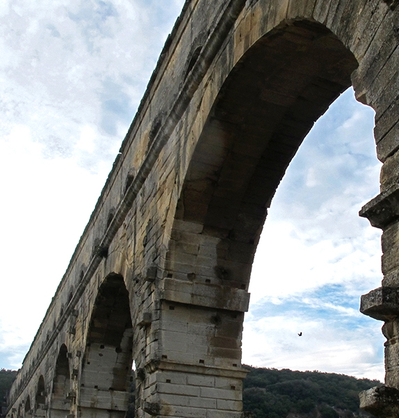 FRA0100 o.T. (Pont du Gard/F 2010)