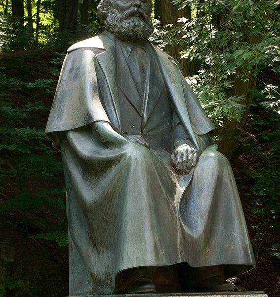 PK1136T: Karl-Marx-Denkmal (Karlovy Vary 2012)