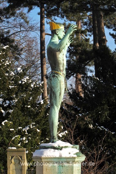 PK0613: Statue von Sascha Schneider (Dresden, Schloß Eckberg; 2012)