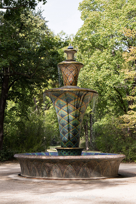 DD0372 Mosaikbrunnen im Großen Garten (Dresden Südvorstadt Ost 2019)
