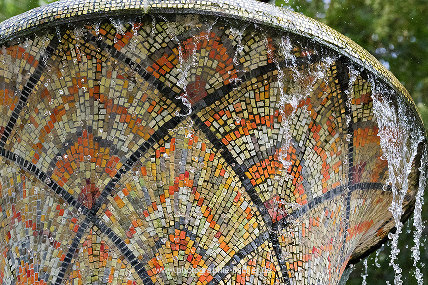 DD0380 Mosaikbrunnen im Großen Garten (Detail, Dresden Südvorstadt Ost 2019)