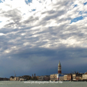PK0690: o.T. (Venedig, Blick zum Dogenpalast vom Vaporetto; 2011)